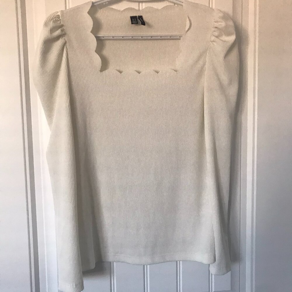 Vero Moda Top With Scallop Trim
